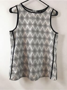 Banana Republic White and Black Geo Sleeveless Top